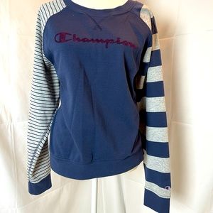 Sweatshirt comfy and warm